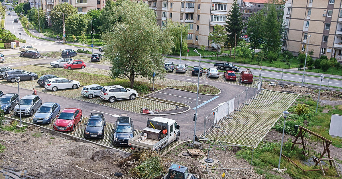 Használható a parkoló